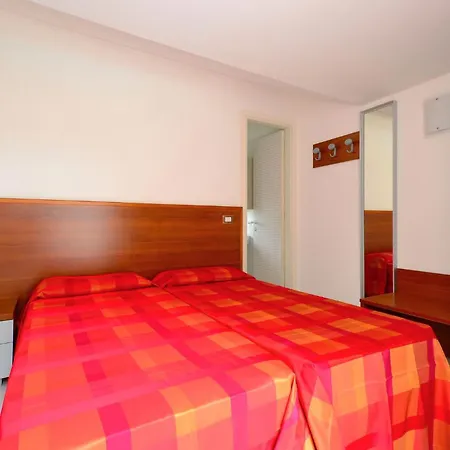 Apartment Relaxing In A Flat With Balcony Lignano Sabbiadoro
